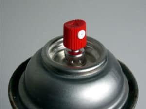 immagine del nebulizzatore rosso di una bomboletta spray