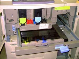 interno di una vecchia fotocopiatrice